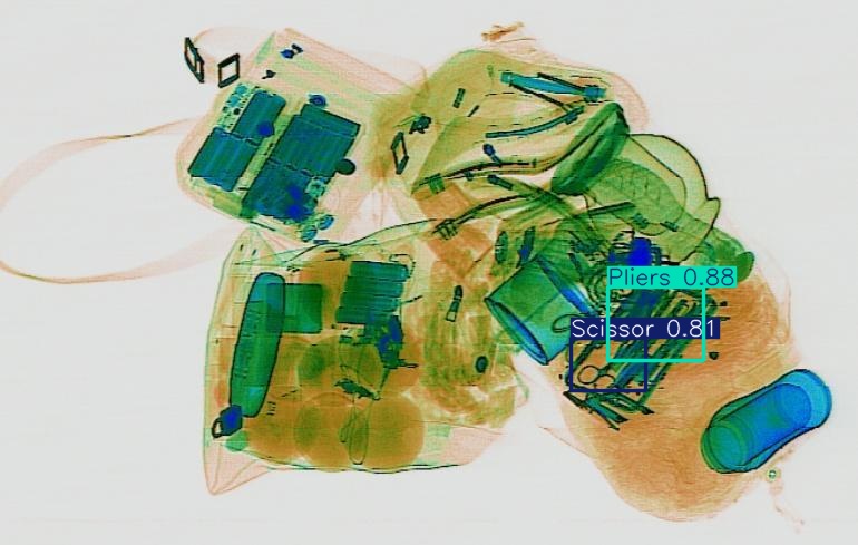 Detection preview by Box_v11_medium_train_SIXray_OPIXray