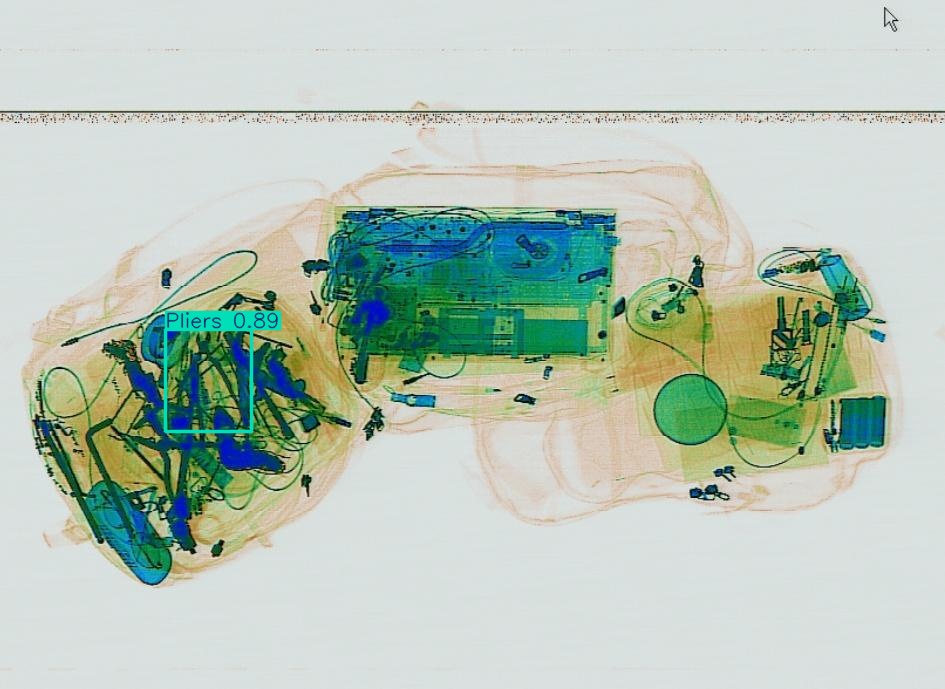 Detection preview by Box_v11_medium_train_SIXray_OPIXray