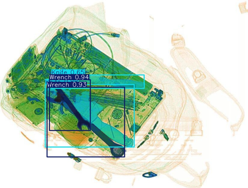 Detection preview by Segmentatation_v8_medium_train_250