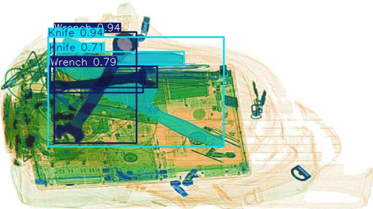 Detection preview by Segmentatation_v8_medium_train_250