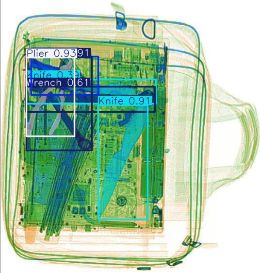 Detection preview by Segmentatation_v8_medium_train_250