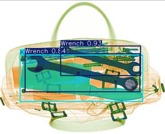 Detection preview by Segmentatation_v8_medium_train_250