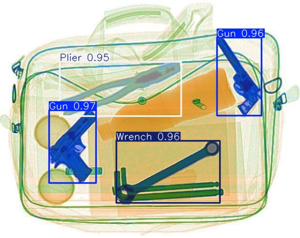 Detection preview by Segmentatation_v8_medium_train_250