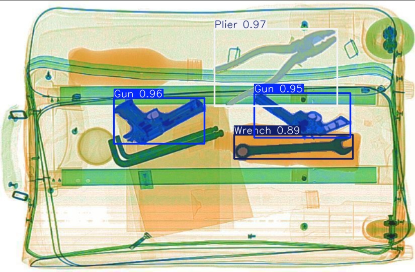 Detection preview by Segmentatation_v8_medium_train_250