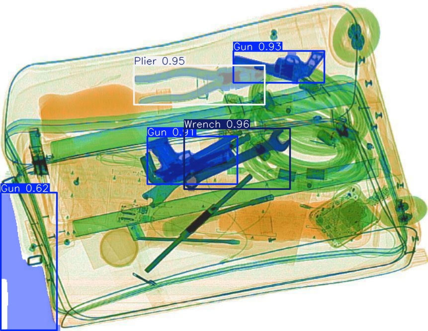 Detection preview by Segmentatation_v8_medium_train_250