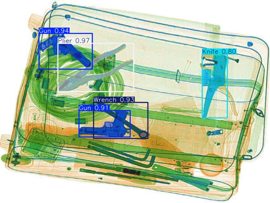 Detection preview by Segmentatation_v8_medium_train_250