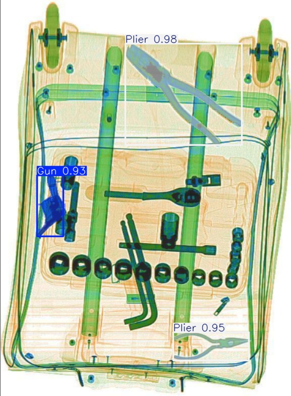 Detection preview by Segmentatation_v8_medium_train_250