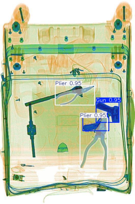 Detection preview by Segmentatation_v8_medium_train_250