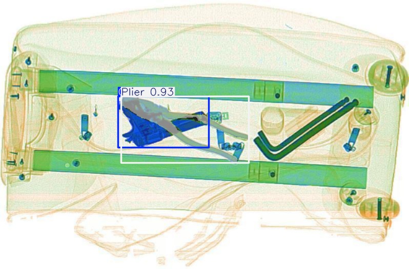 Detection preview by Segmentatation_v8_medium_train_250