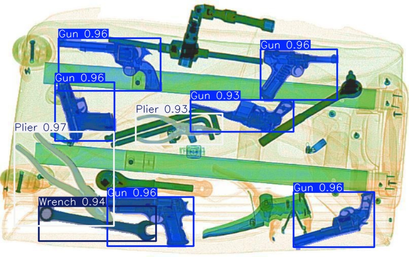 Detection preview by Segmentatation_v8_medium_train_250