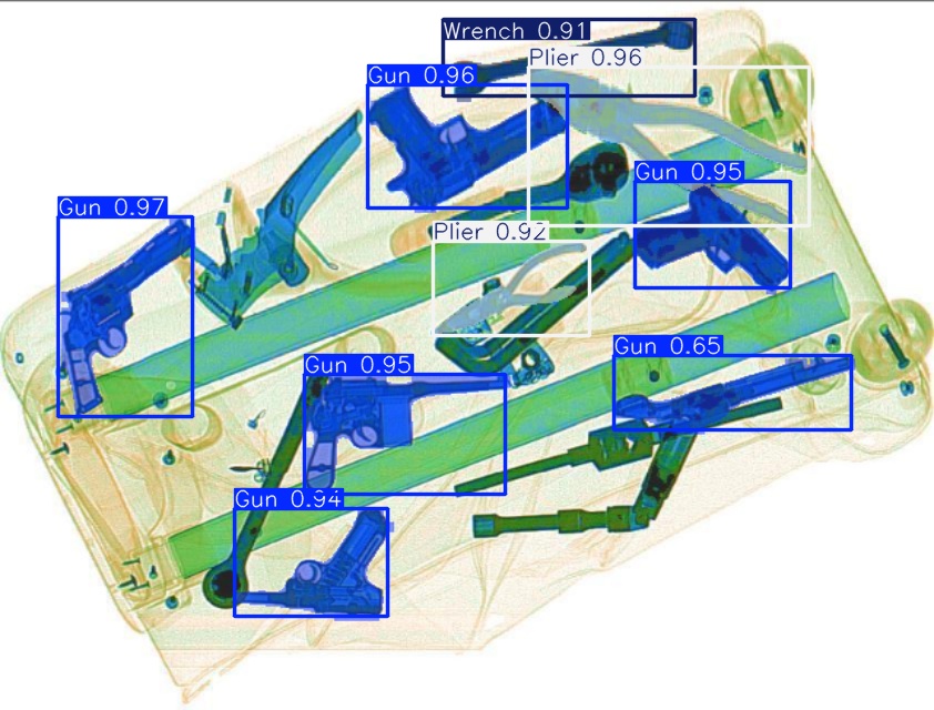 Detection preview by Segmentatation_v8_medium_train_250