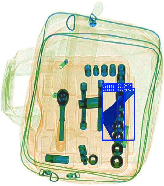 Detection preview by Segmentatation_v8_medium_train_250