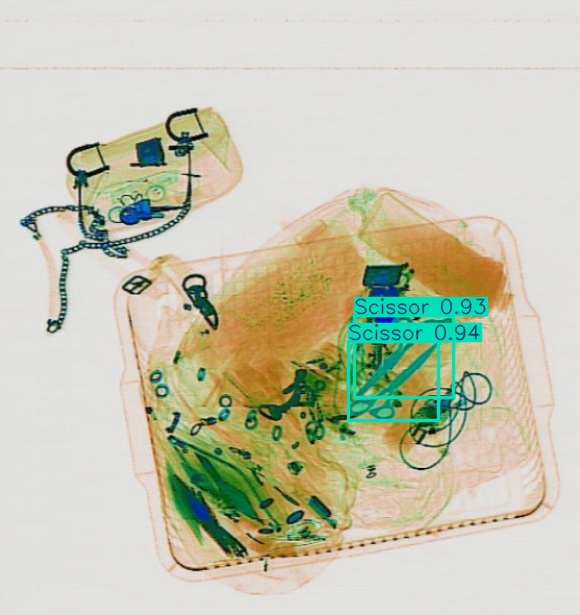 Detection preview by Segmentatation_v8_medium_train_250