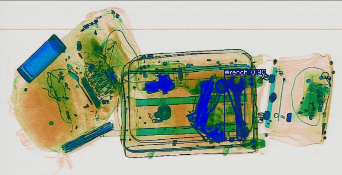 Detection preview by Segmentatation_v8_medium_train_250