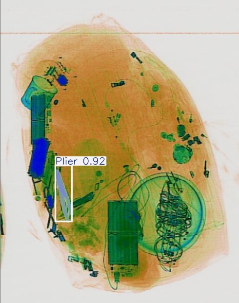 Detection preview by Segmentatation_v8_medium_train_250