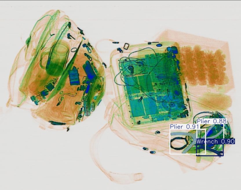 Detection preview by Segmentatation_v8_medium_train_250