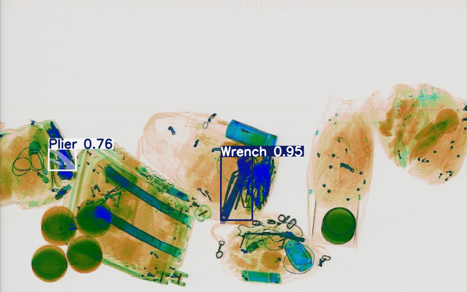 Detection preview by Segmentatation_v8_medium_train_250