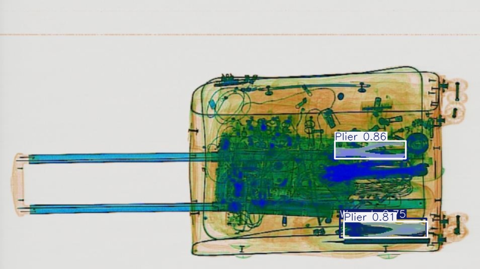 Detection preview by Segmentatation_v8_medium_train_250
