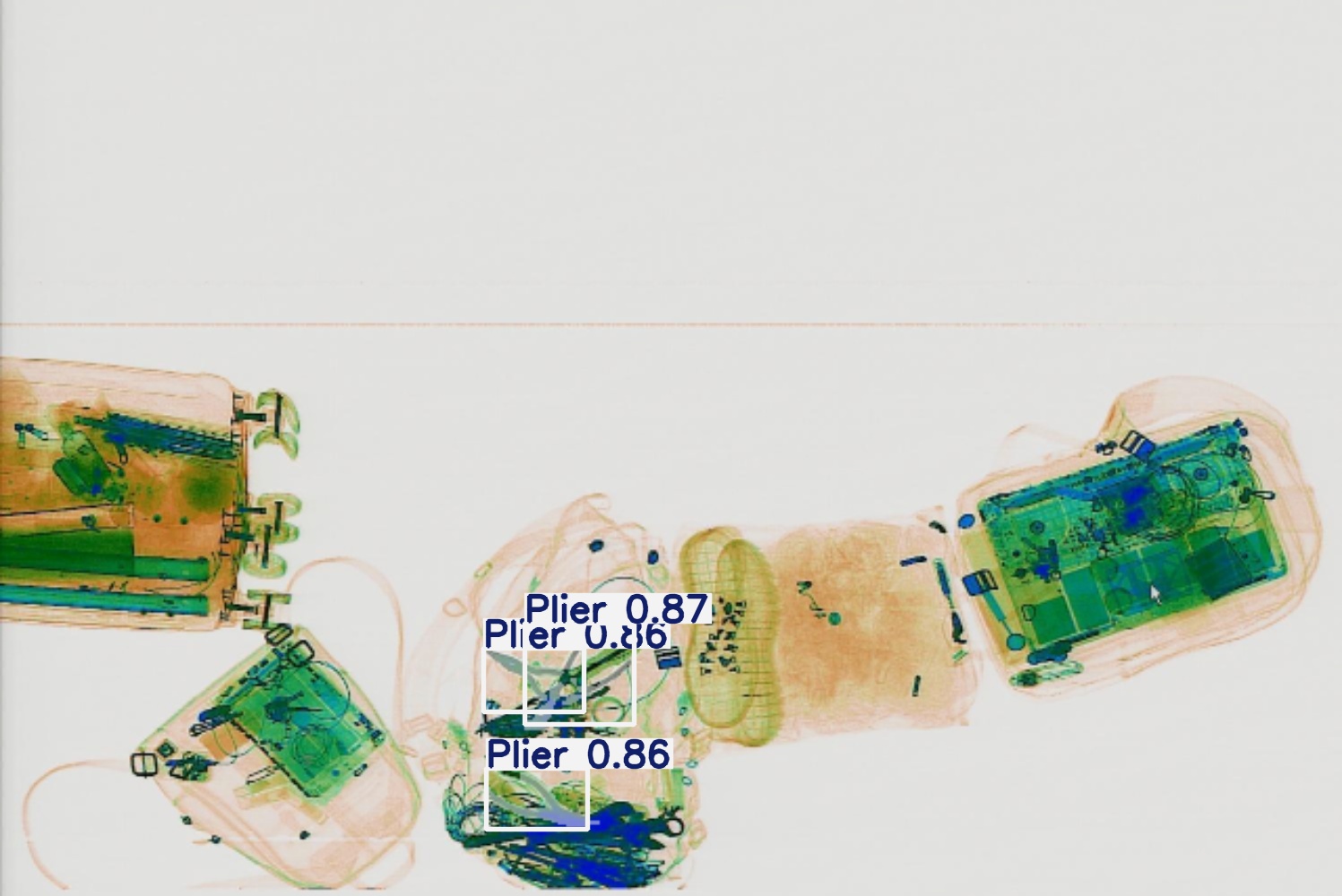 Detection preview by Segmentatation_v8_medium_train_250