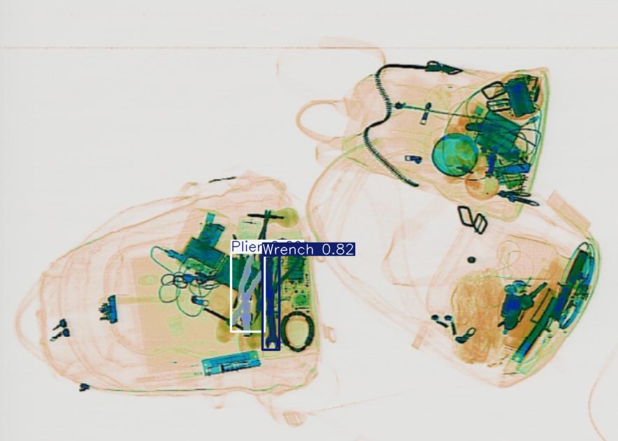 Detection preview by Segmentatation_v8_medium_train_250