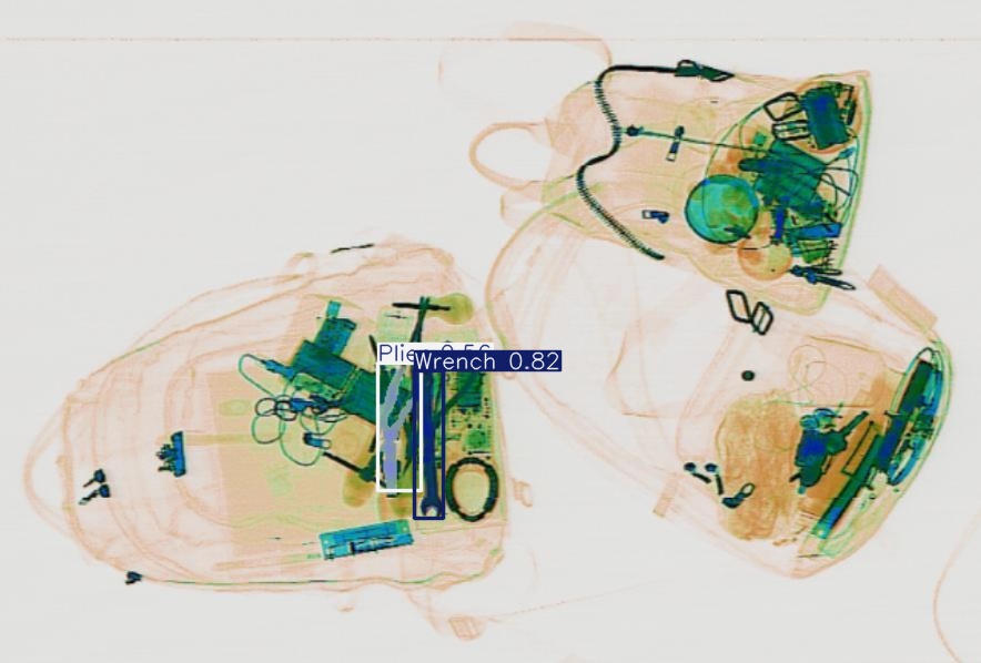 Detection preview by Segmentatation_v8_medium_train_250