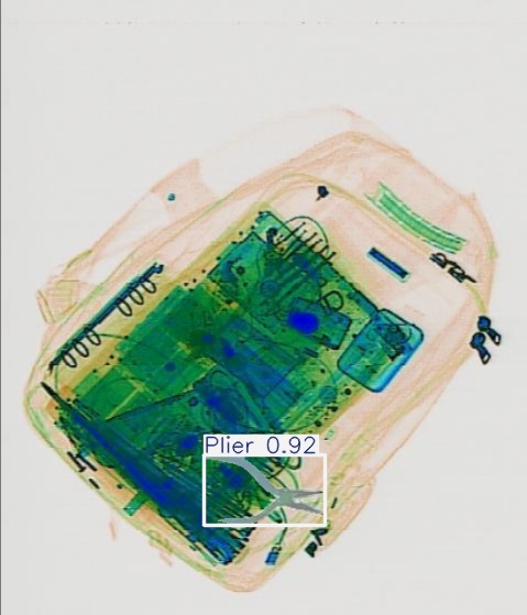 Detection preview by Segmentatation_v8_medium_train_250