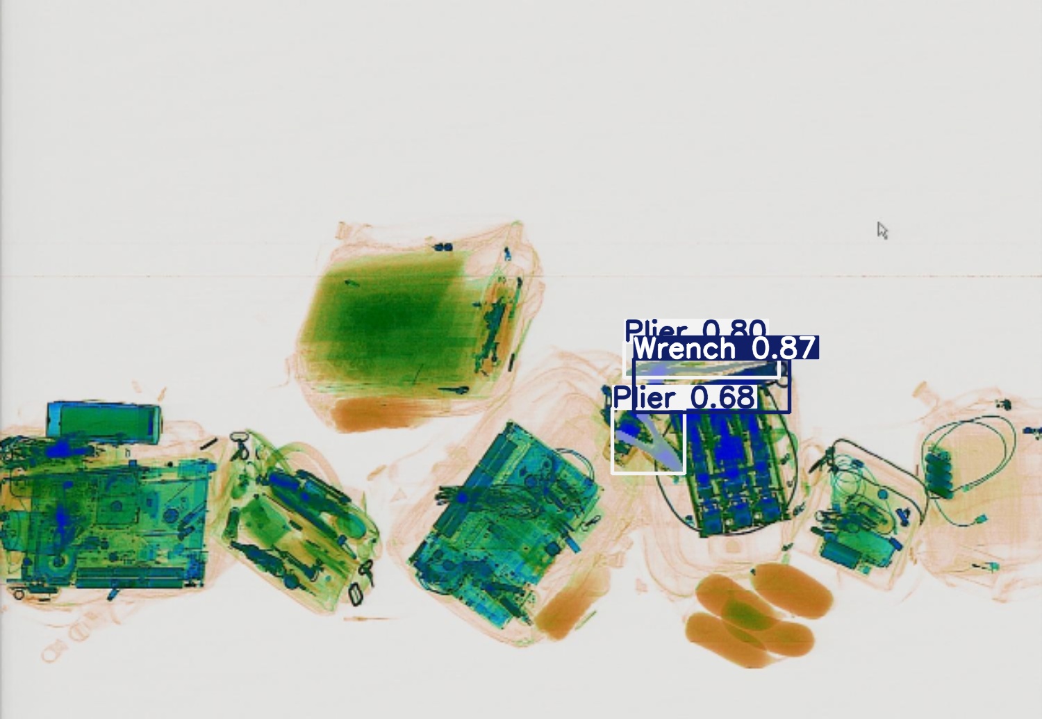 Detection preview by Segmentatation_v8_medium_train_250