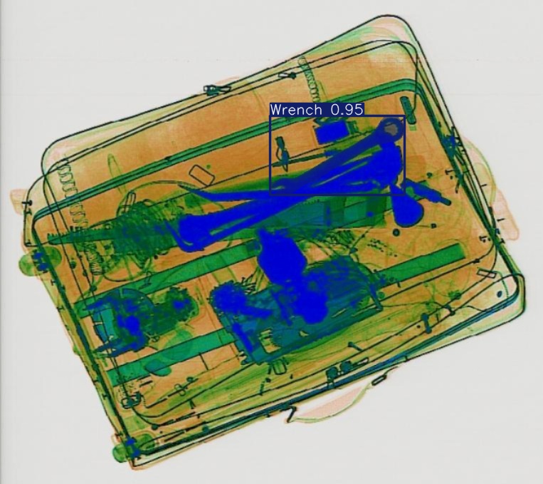 Detection preview by Segmentatation_v8_medium_train_250