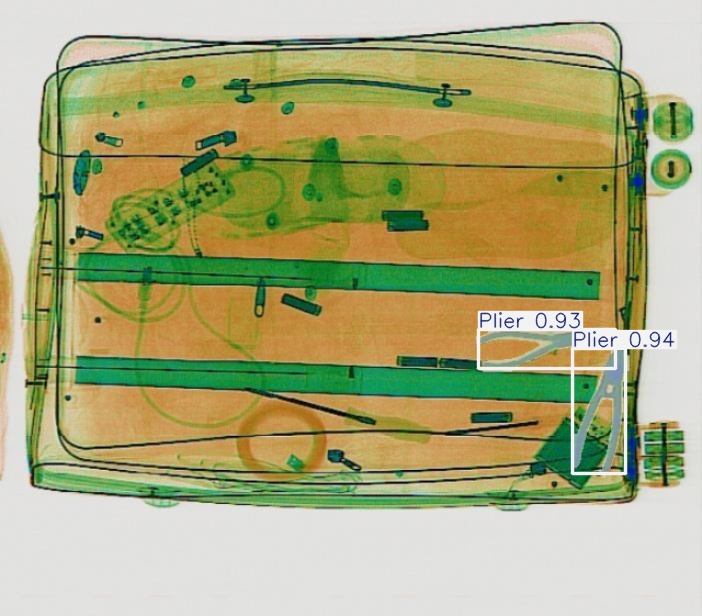 Detection preview by Segmentatation_v8_medium_train_250