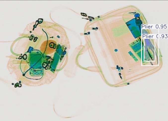 Detection preview by Segmentatation_v8_medium_train_250