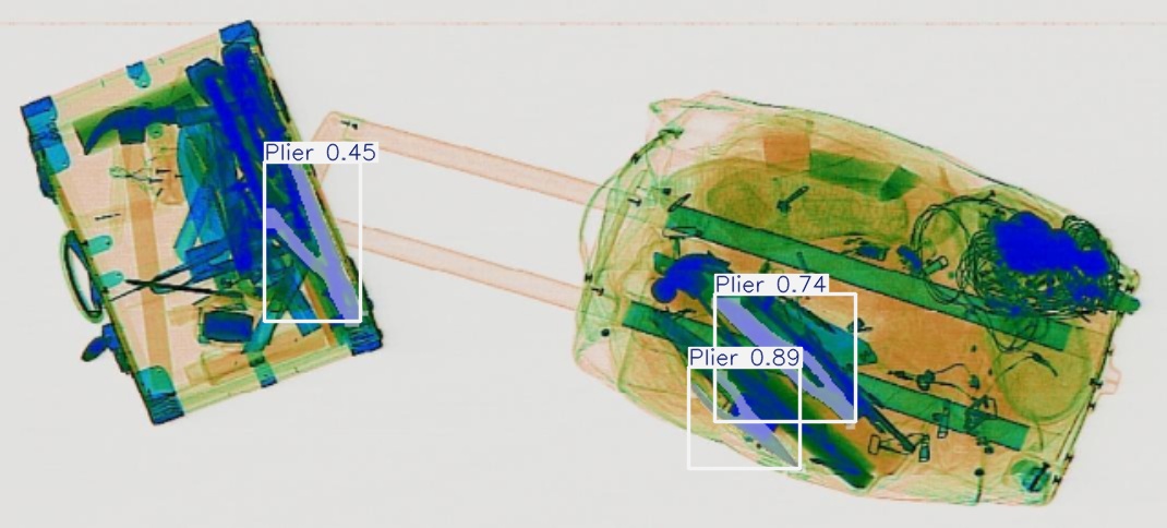 Detection preview by Segmentatation_v8_medium_train_250