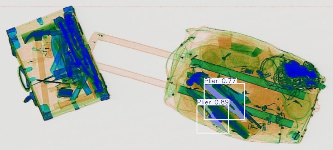 Detection preview by Segmentatation_v8_medium_train_250