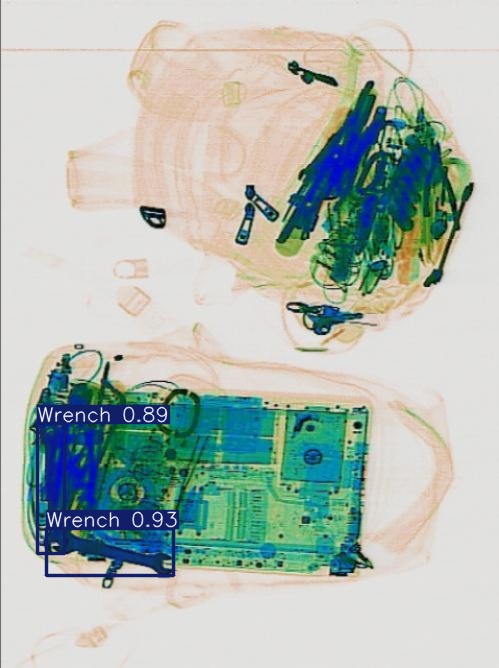 Detection preview by Segmentatation_v8_medium_train_250