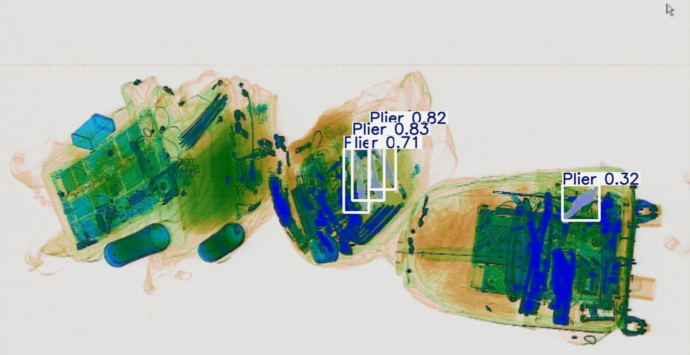 Detection preview by Segmentatation_v8_medium_train_250