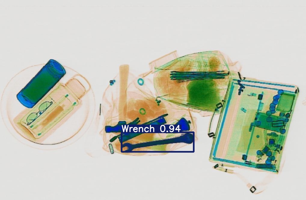 Detection preview by Segmentatation_v8_medium_train_250