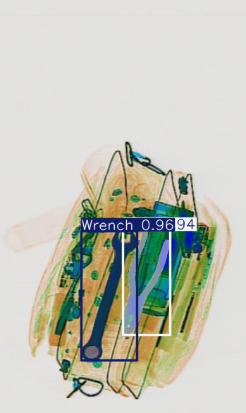 Detection preview by Segmentatation_v8_medium_train_250