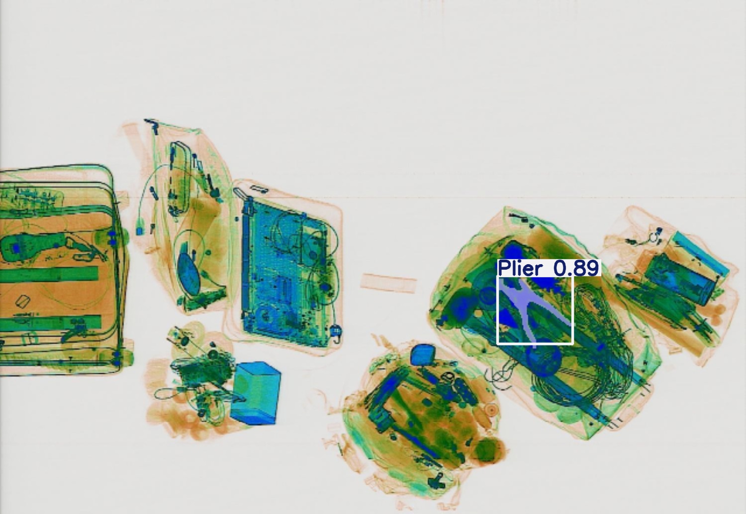 Detection preview by Segmentatation_v8_medium_train_250