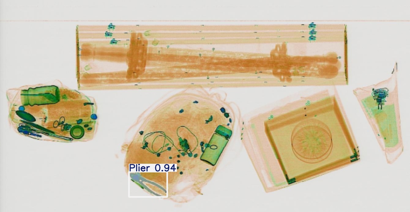 Detection preview by Segmentatation_v8_medium_train_250