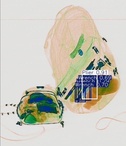 Detection preview by Segmentatation_v8_medium_train_250