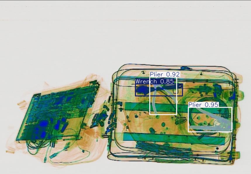 Detection preview by Segmentatation_v8_medium_train_250