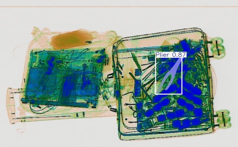 Detection preview by Segmentatation_v8_medium_train_250