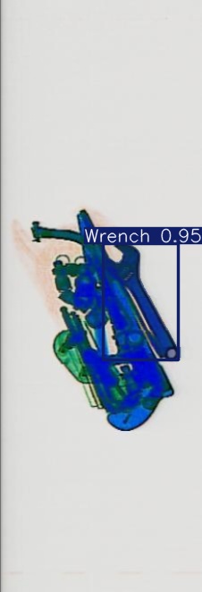 Detection preview by Segmentatation_v8_medium_train_250