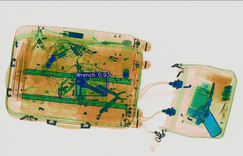 Detection preview by Segmentatation_v8_medium_train_250