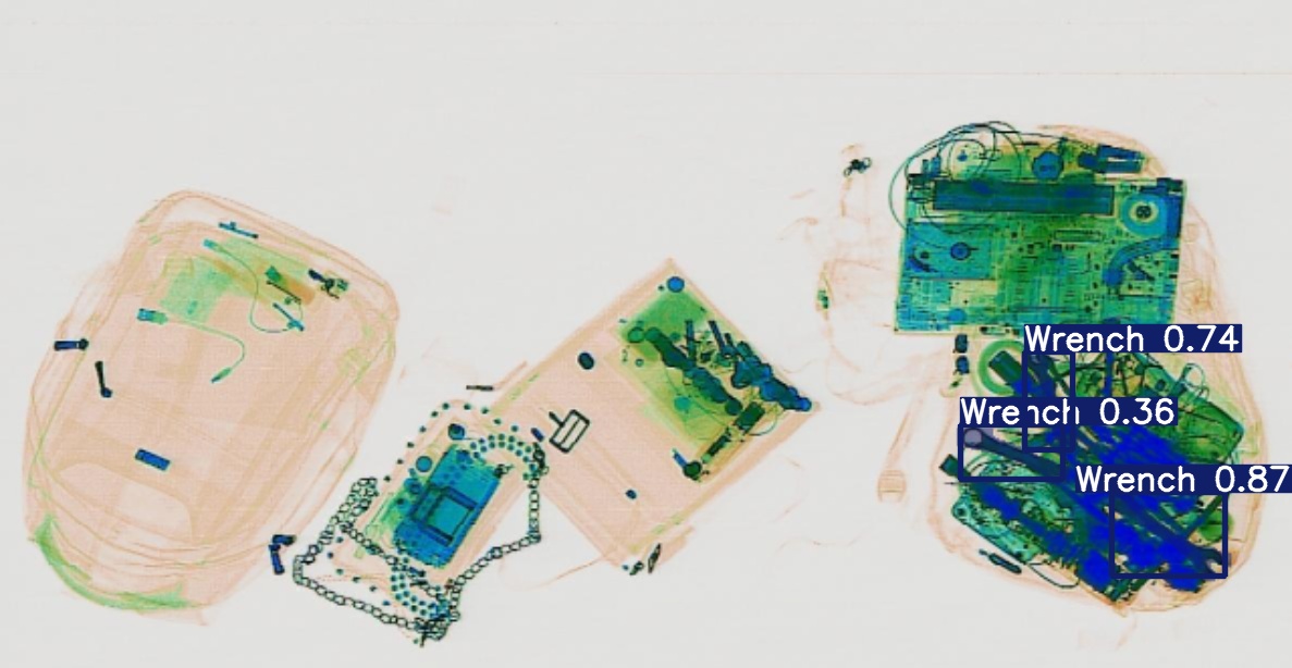 Detection preview by Segmentatation_v8_medium_train_250