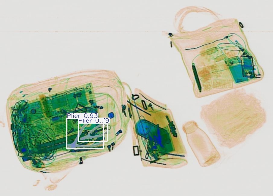 Detection preview by Segmentatation_v8_medium_train_250