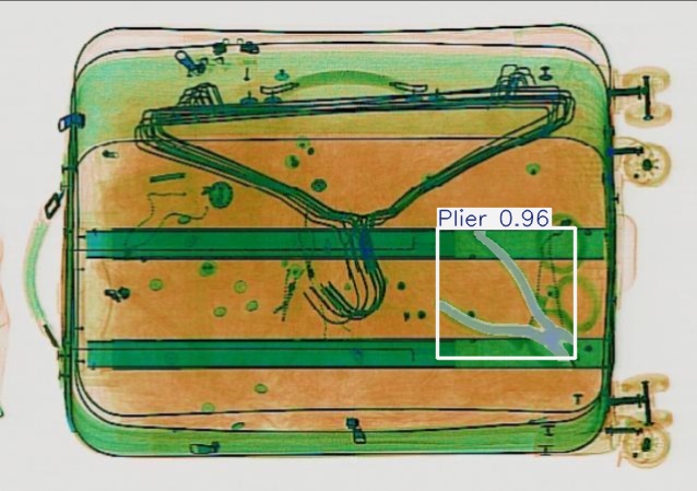 Detection preview by Segmentatation_v8_medium_train_250