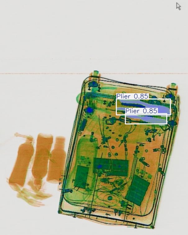 Detection preview by Segmentatation_v8_medium_train_250
