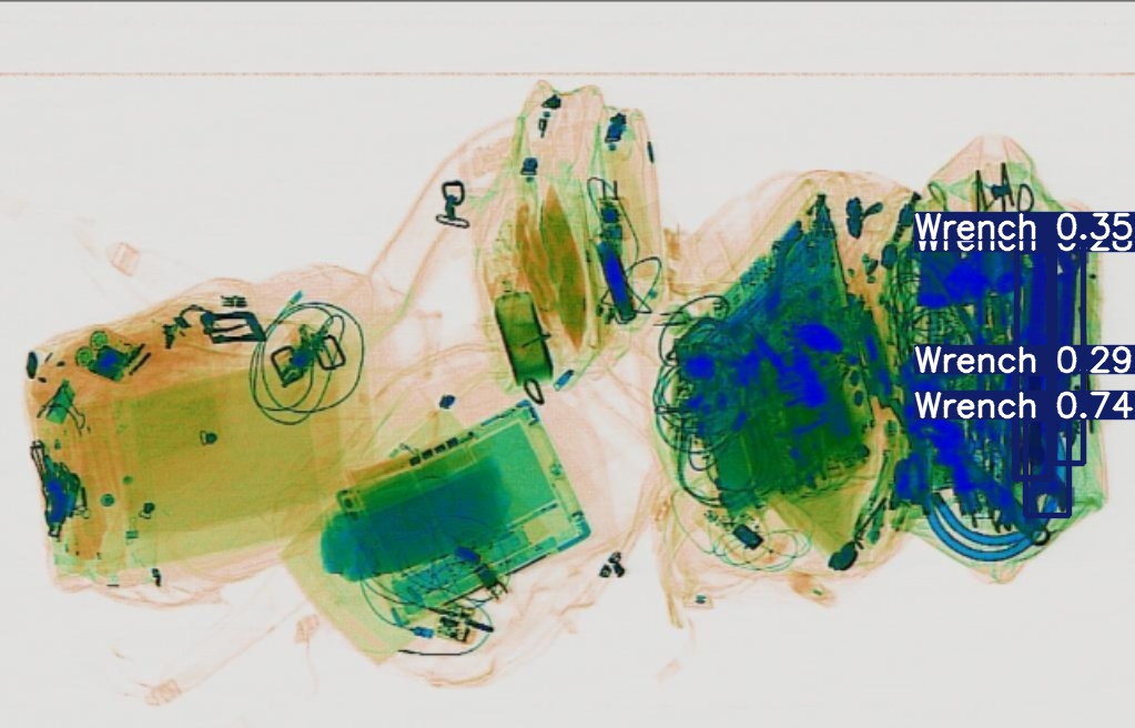 Detection preview by Segmentatation_v8_medium_train_250