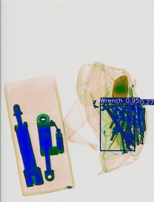 Detection preview by Segmentatation_v8_medium_train_250