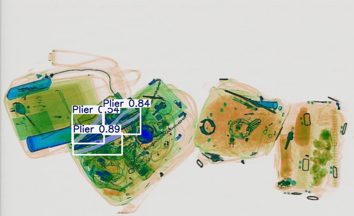Detection preview by Segmentatation_v8_medium_train_250